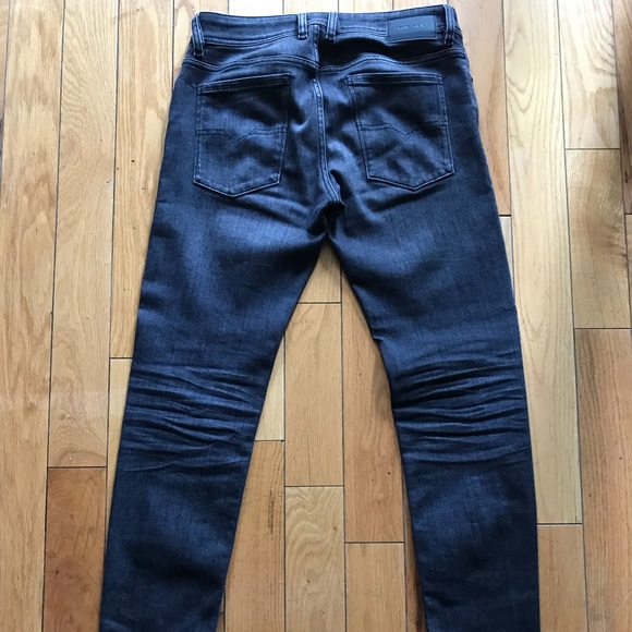 Men’s Diesel Sleekner Jeans - Picture 4 of 7
